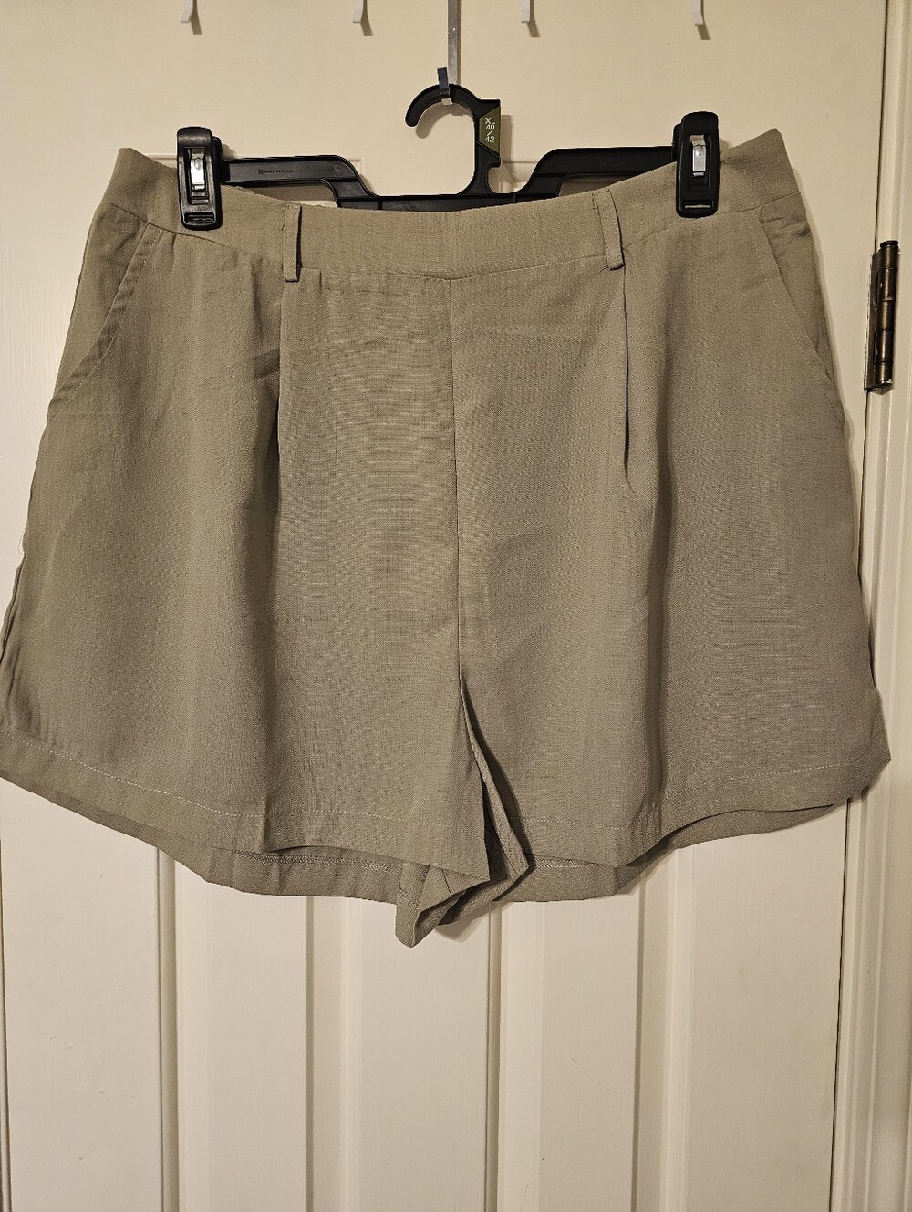 Zenobia Olive High-Waist Pleated Women's Shorts